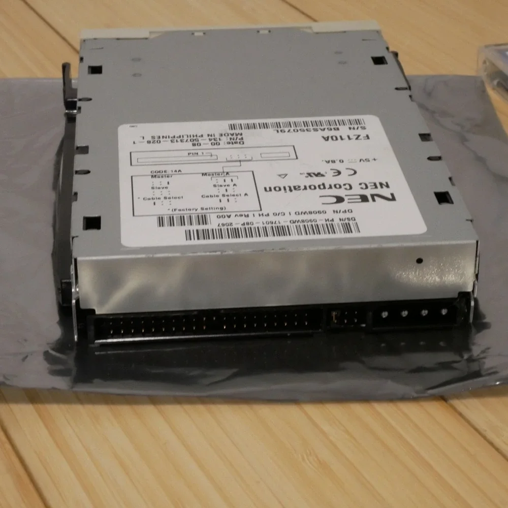 White NEC 100MB Internal FZ110-A IDE 3.5 Zip Disk Drive with‎ Disk - Tested 01
